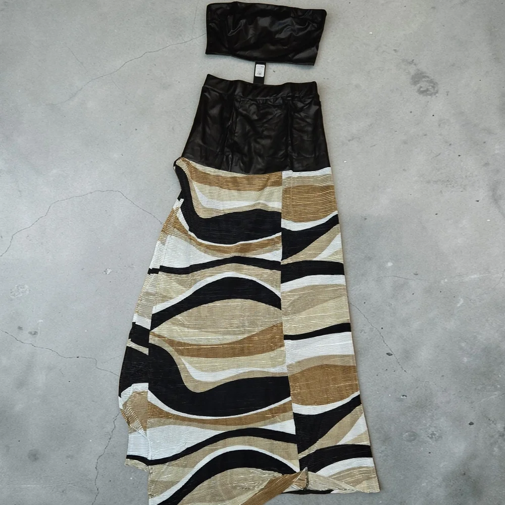 Fashion Nova Black and Tan Asymmetrical Skirt - Picture 3 of 4